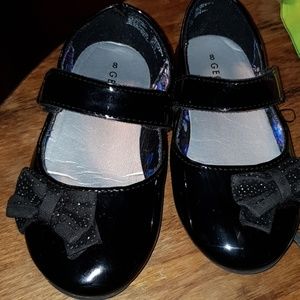 Girls size 8 dress shoes